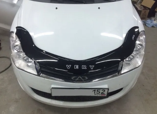 Дефлектор капота (мухобойка) CHERY Very (Fulwin 2 Hatchback) (A13) с 2009 г.в. (Чери Вери) Вип Тюнинг